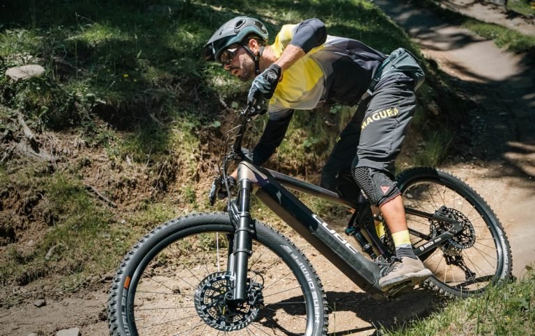 eMTB action with eBike ABS
